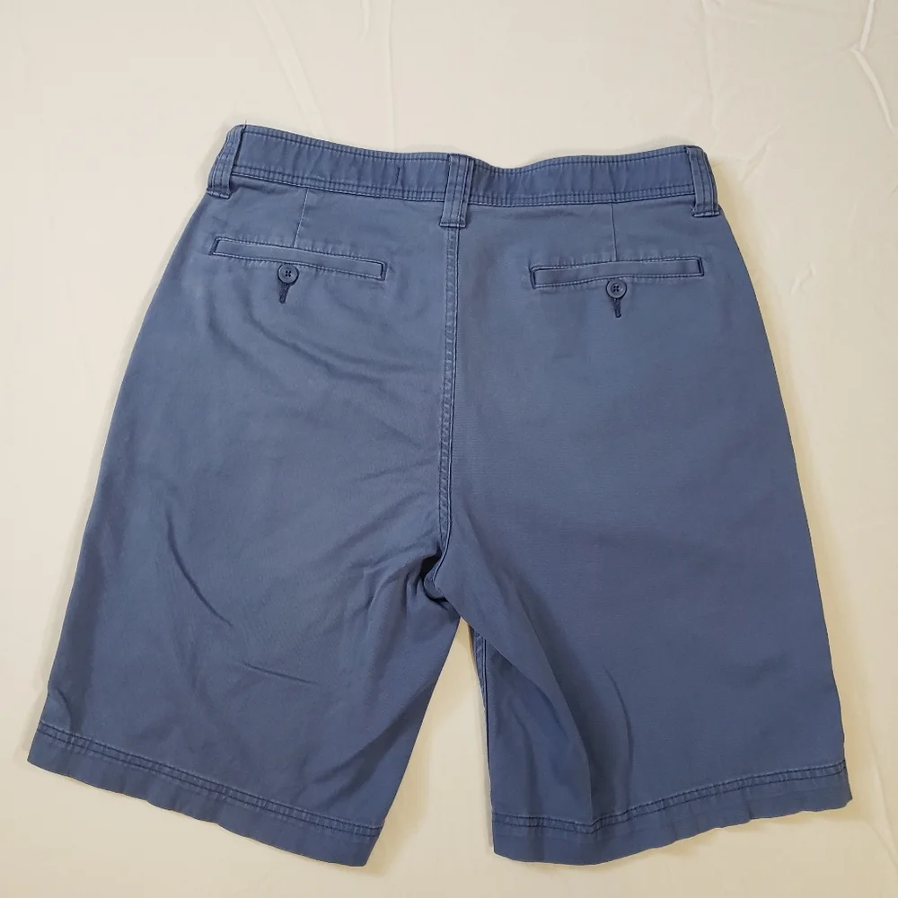 St John's Bay Men's Blue Shorts Size 32 - Picture 2 of 5